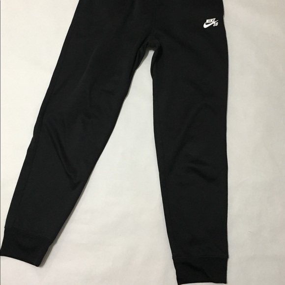 nike sb pants joggers